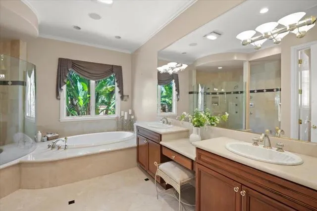 15863 Mina Way Saratoga, CA 95070