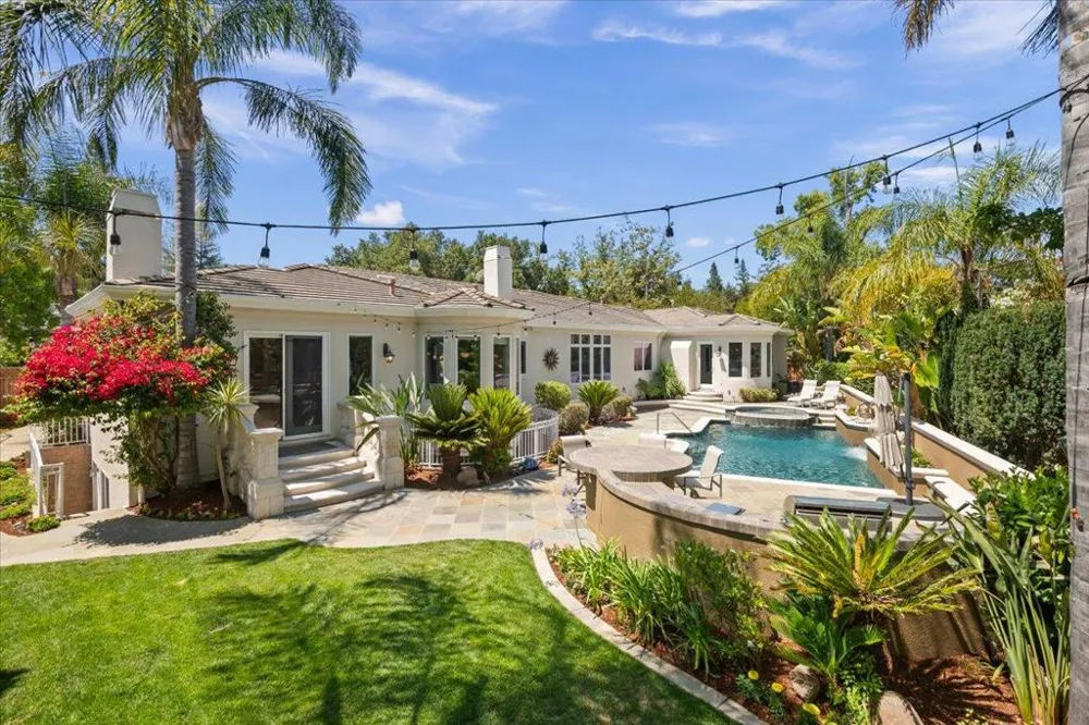 15863 Mina Way Saratoga, CA 95070