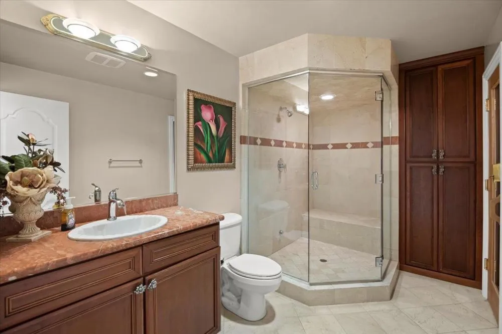15863 Mina Way Saratoga, CA 95070