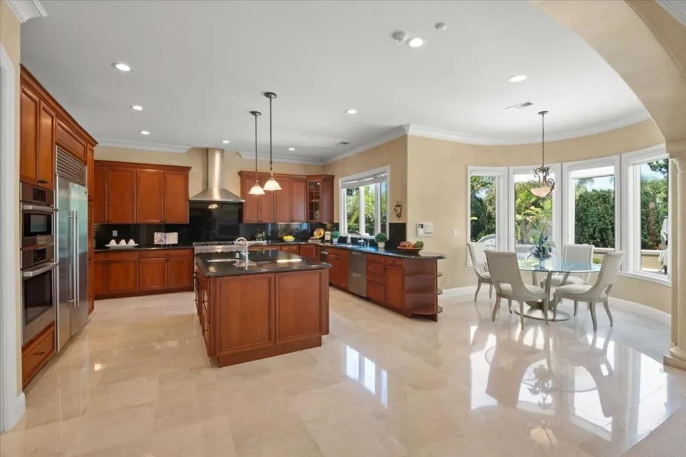 15863 Mina Way Saratoga, CA 95070