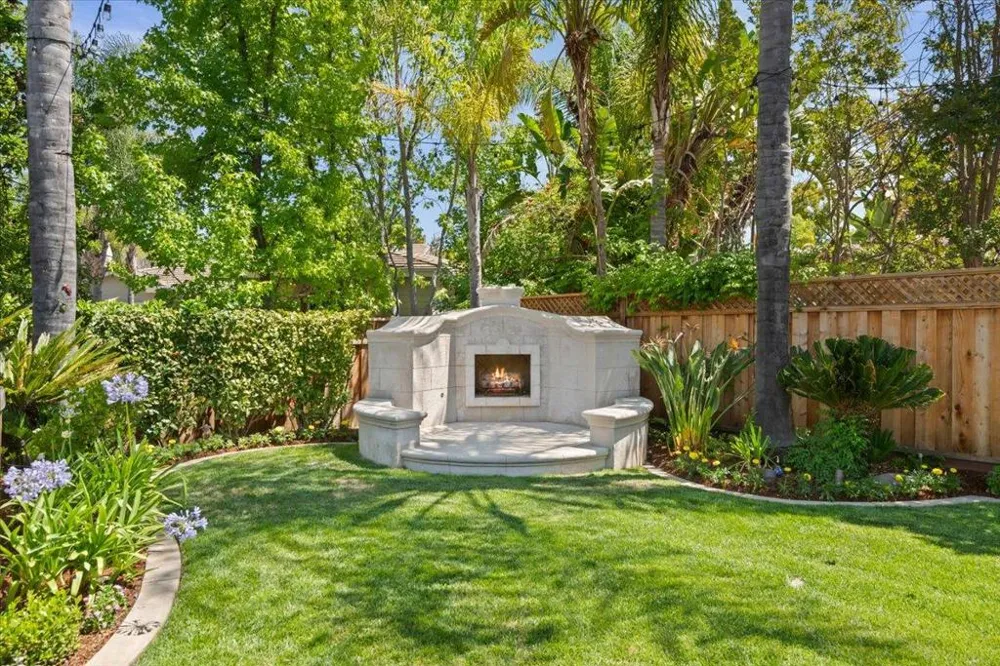 15863 Mina Way Saratoga, CA 95070