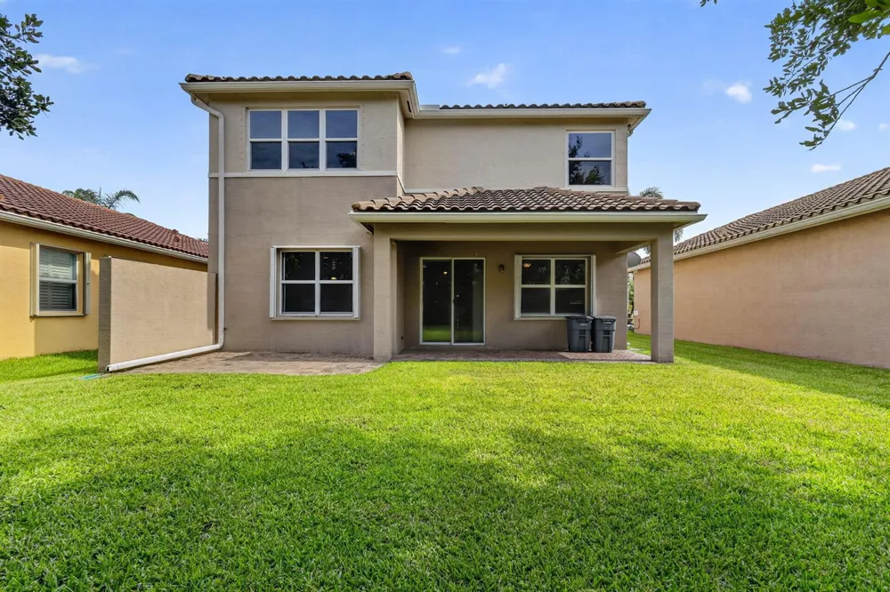 8135 Cantabria Falls Drive Boynton Beach, FL 33473