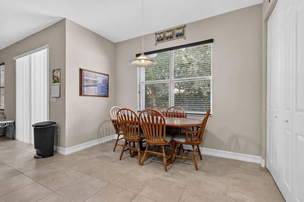 8135 Cantabria Falls Drive Boynton Beach, FL 33473