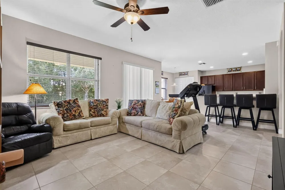 8135 Cantabria Falls Drive Boynton Beach, FL 33473