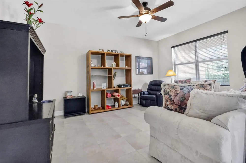 8135 Cantabria Falls Drive Boynton Beach, FL 33473