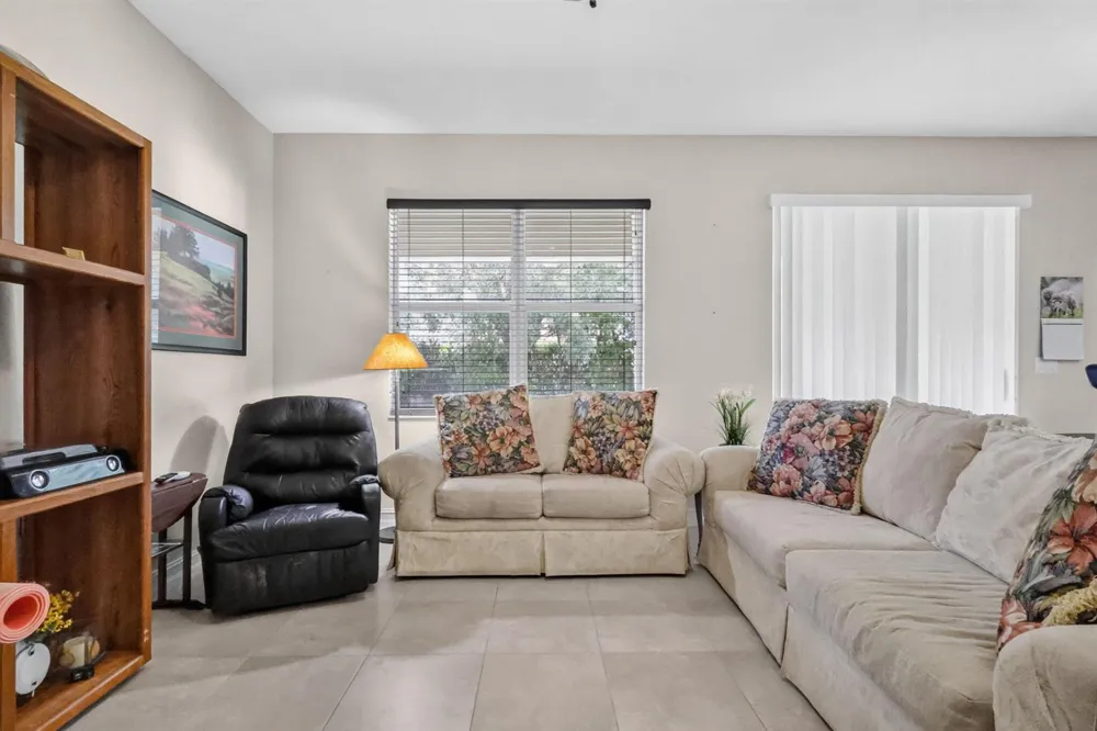 8135 Cantabria Falls Drive Boynton Beach, FL 33473