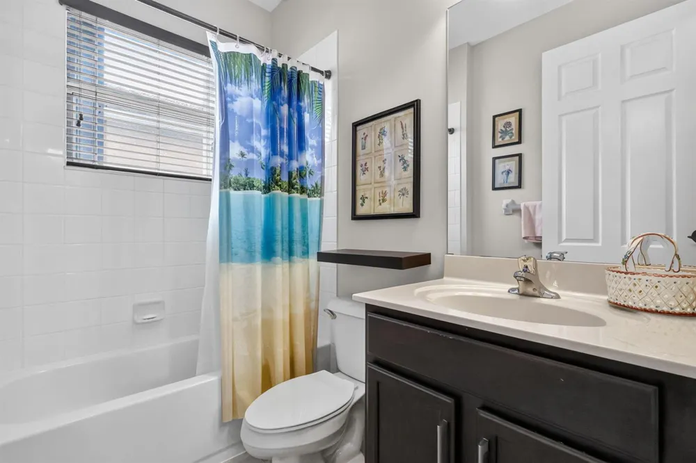 8135 Cantabria Falls Drive Boynton Beach, FL 33473