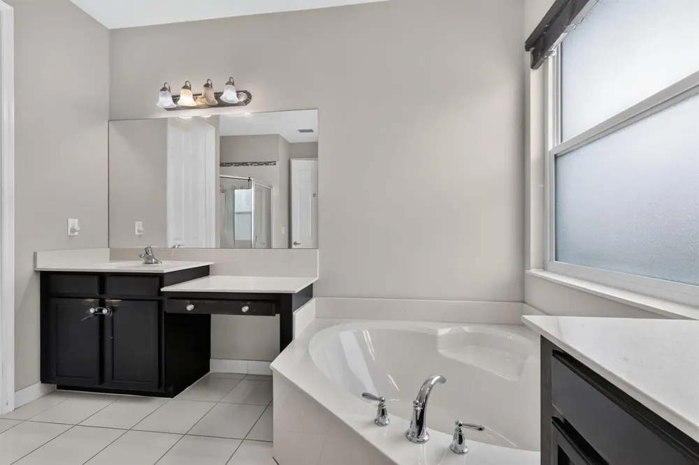 8135 Cantabria Falls Drive Boynton Beach, FL 33473