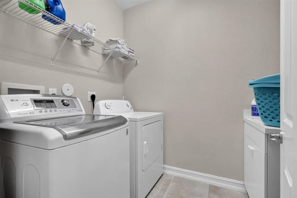8135 Cantabria Falls Drive Boynton Beach, FL 33473