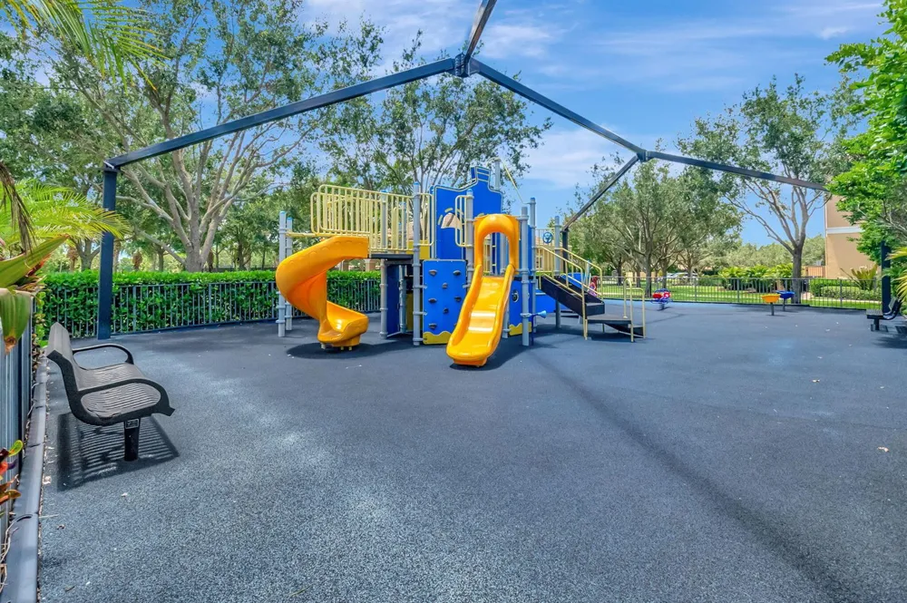 8135 Cantabria Falls Drive Boynton Beach, FL 33473