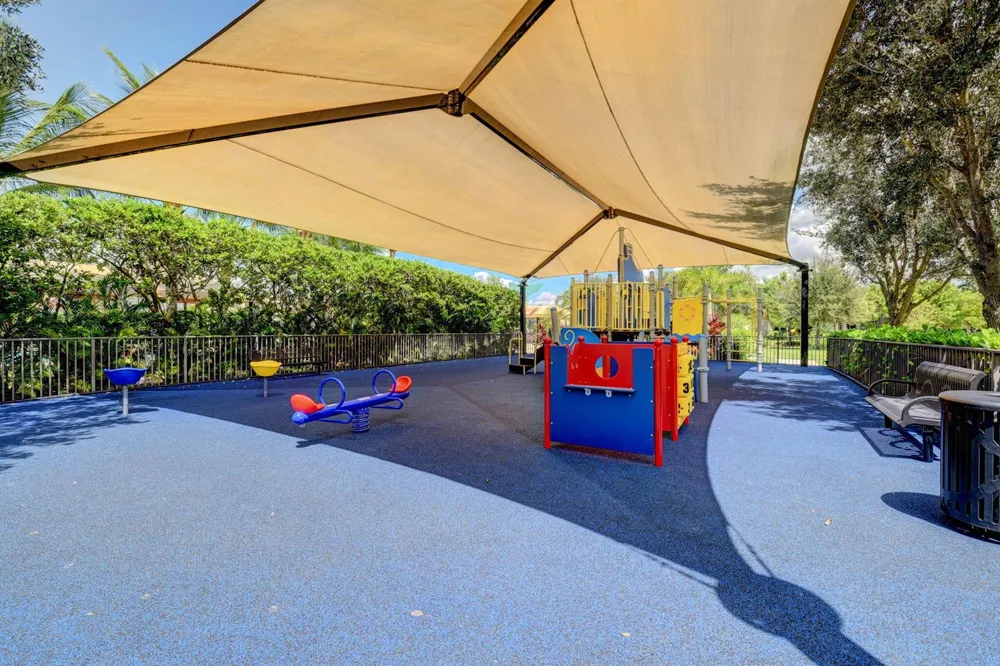 8135 Cantabria Falls Drive Boynton Beach, FL 33473