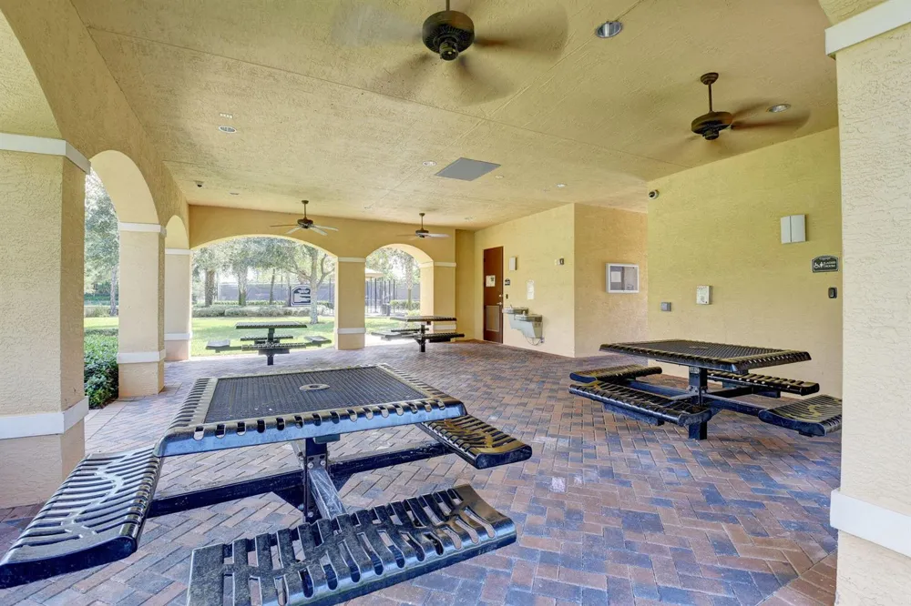8135 Cantabria Falls Drive Boynton Beach, FL 33473