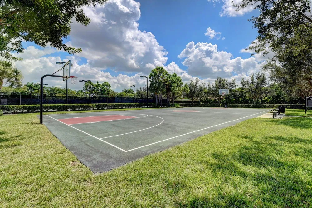 8135 Cantabria Falls Drive Boynton Beach, FL 33473