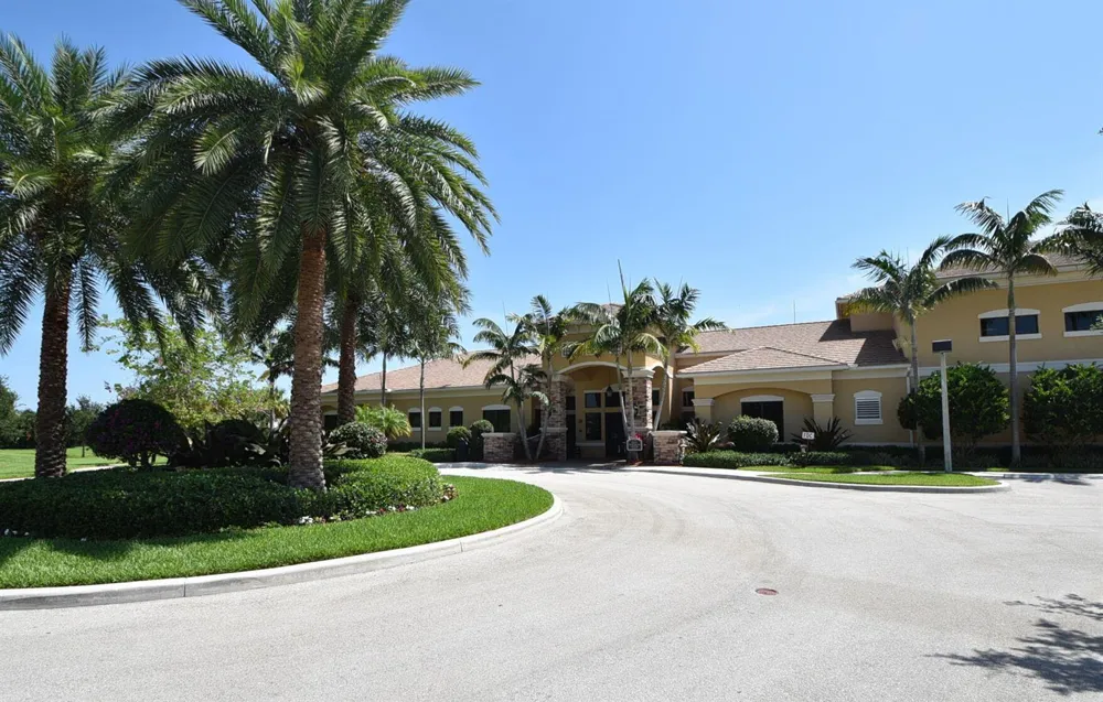 8135 Cantabria Falls Drive Boynton Beach, FL 33473