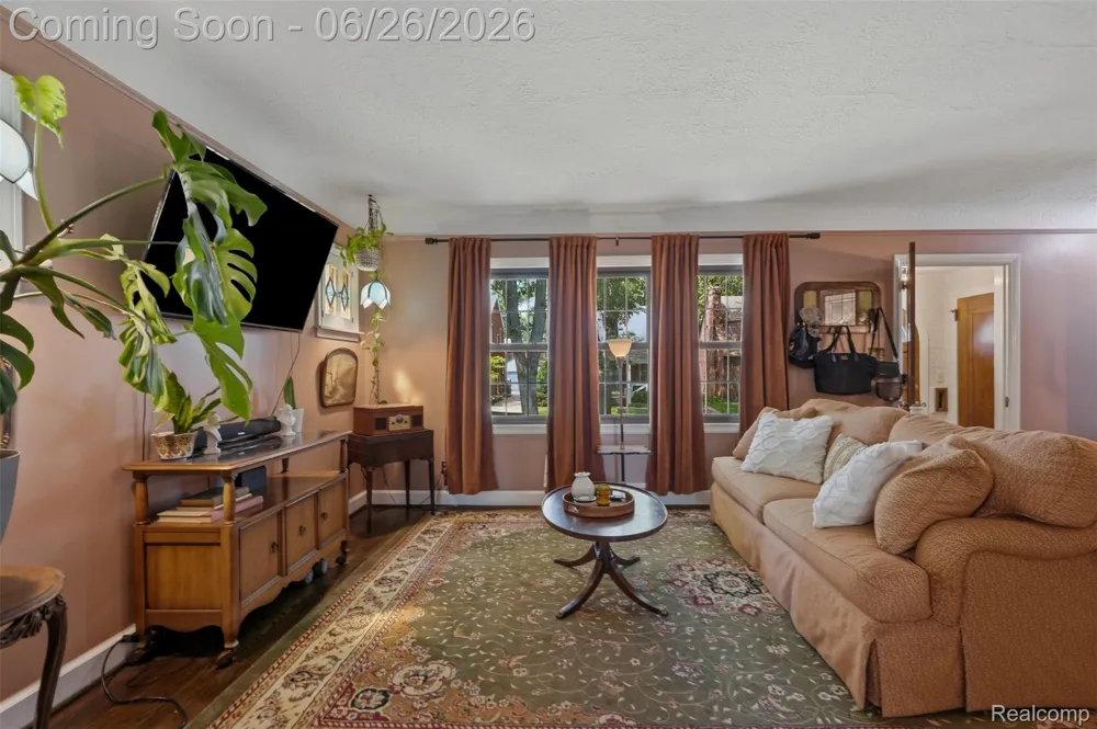 461 Manor Street Grosse Pointe Farms City, MI 48236