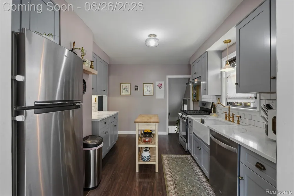 461 Manor Street Grosse Pointe Farms City, MI 48236