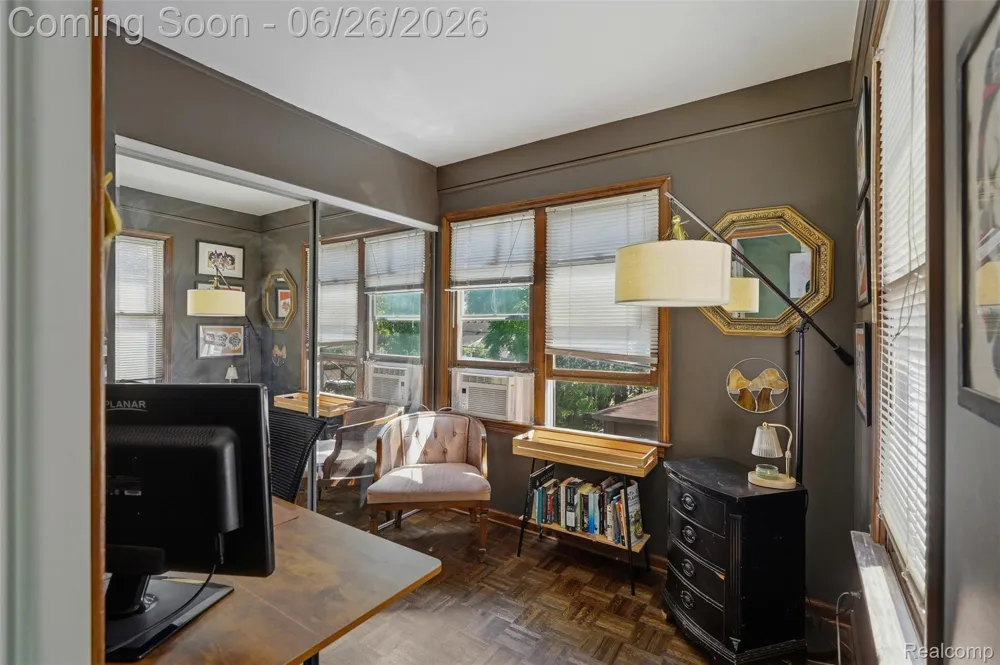 461 Manor Street Grosse Pointe Farms City, MI 48236