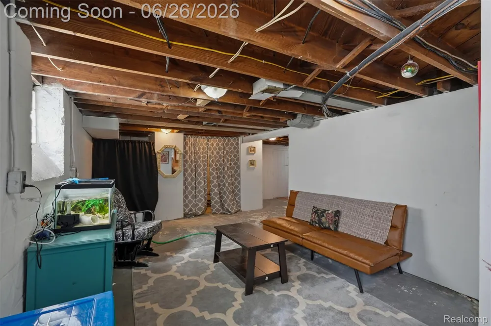 461 Manor Street Grosse Pointe Farms City, MI 48236