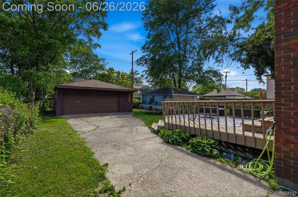 461 Manor Street Grosse Pointe Farms City, MI 48236