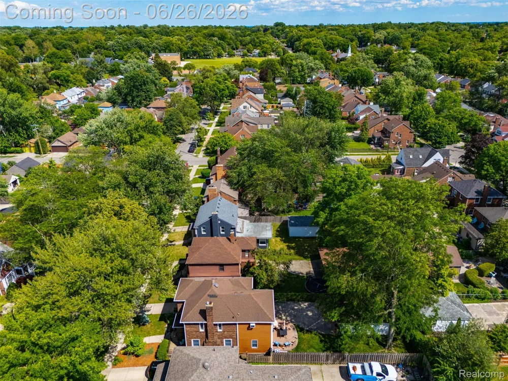 461 Manor Street Grosse Pointe Farms City, MI 48236