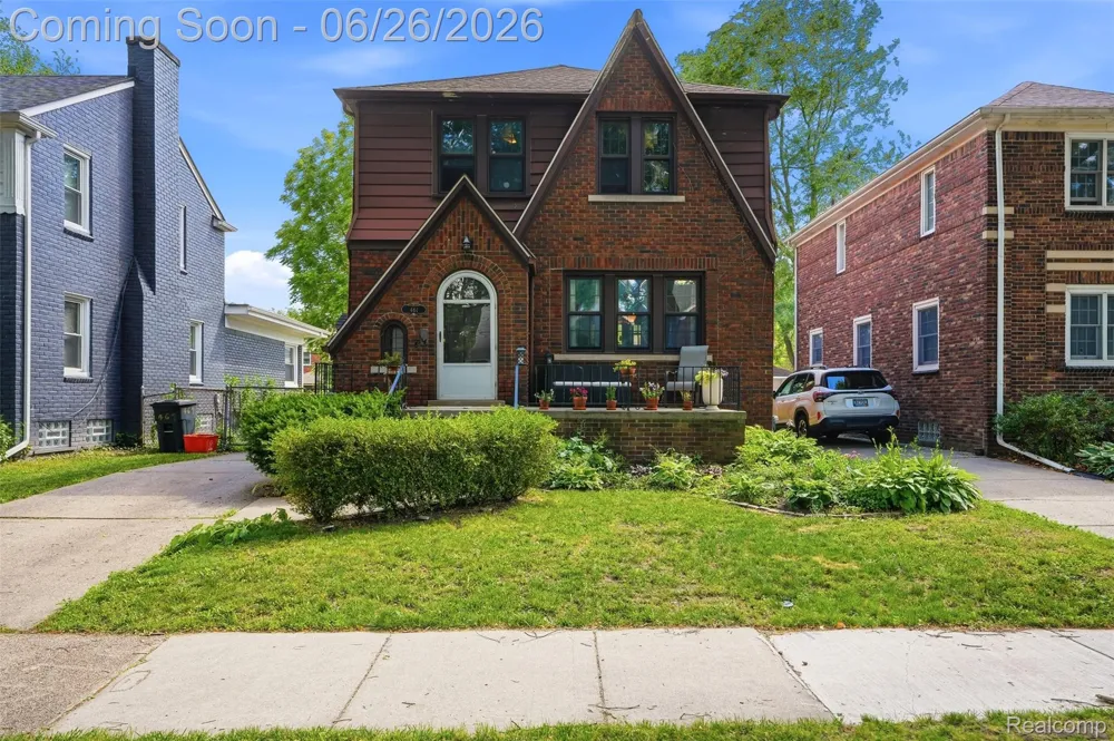 461 Manor Street Grosse Pointe Farms City, MI 48236