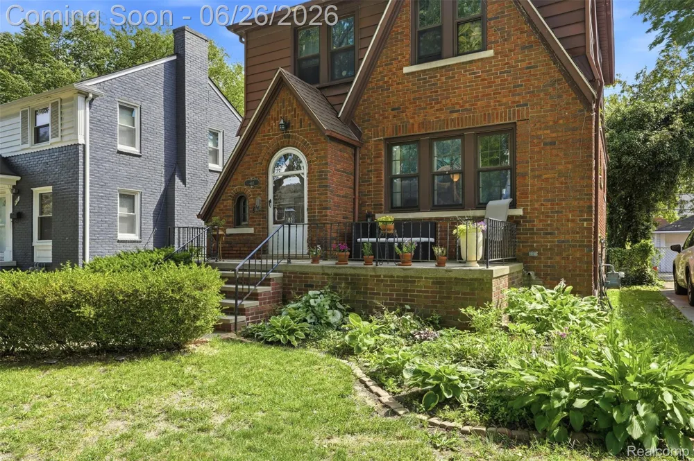 461 Manor Street Grosse Pointe Farms City, MI 48236