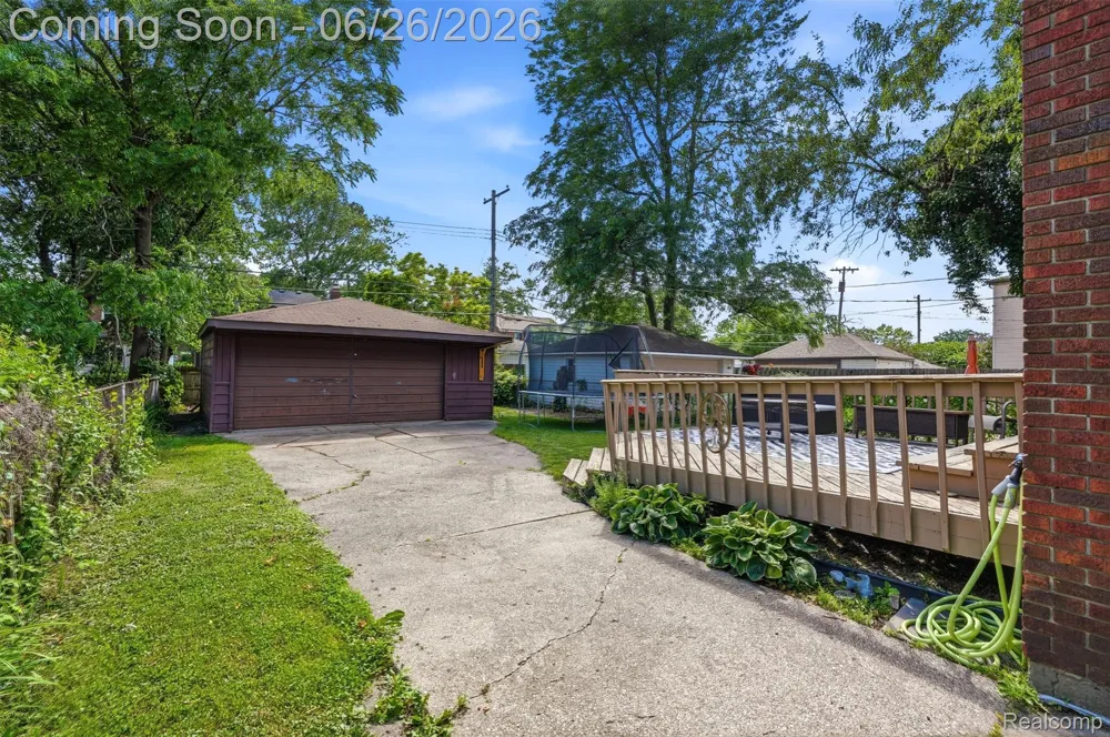461 Manor Street Grosse Pointe Farms City, MI 48236