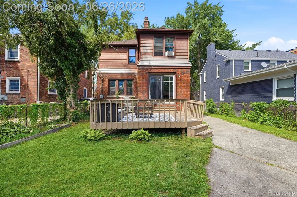 461 Manor Street Grosse Pointe Farms City, MI 48236
