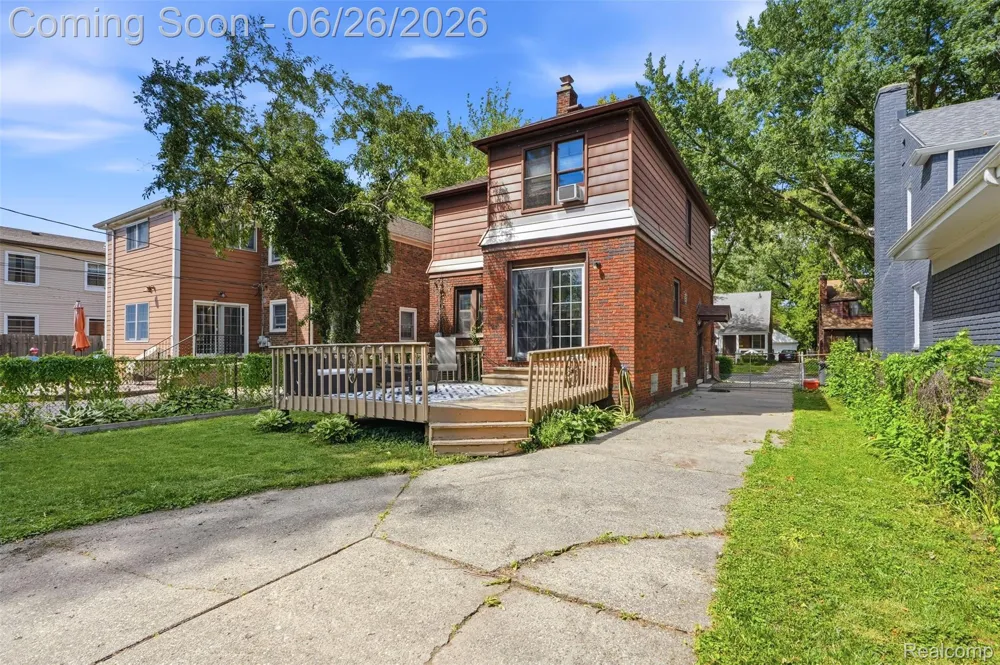 461 Manor Street Grosse Pointe Farms City, MI 48236
