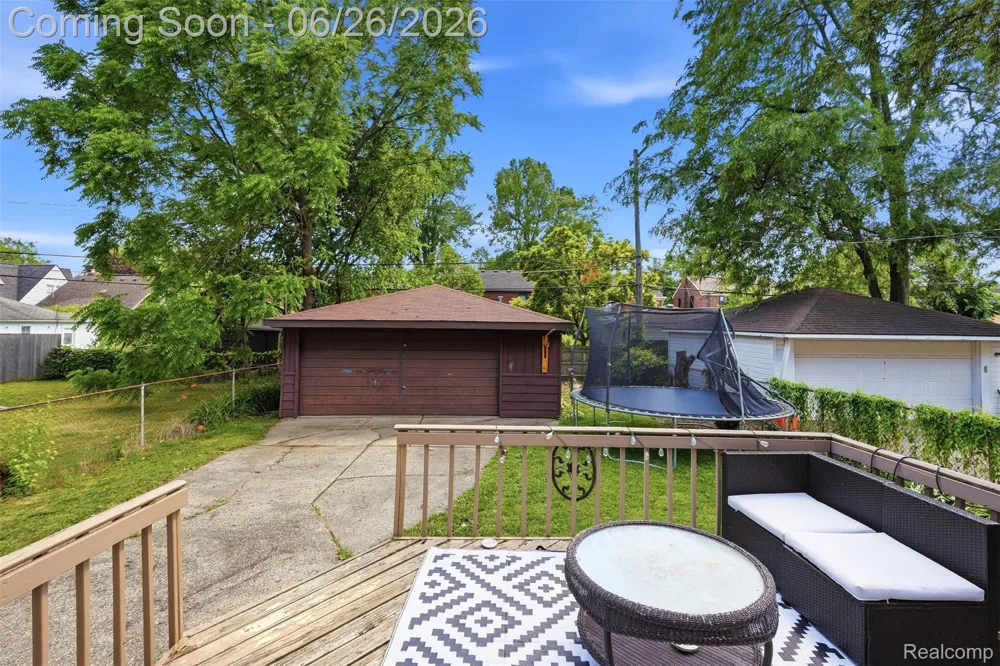 461 Manor Street Grosse Pointe Farms City, MI 48236