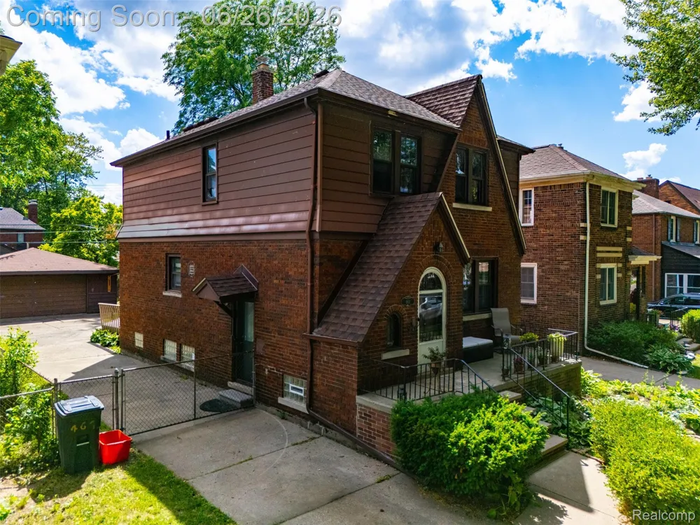 461 Manor Street Grosse Pointe Farms City, MI 48236
