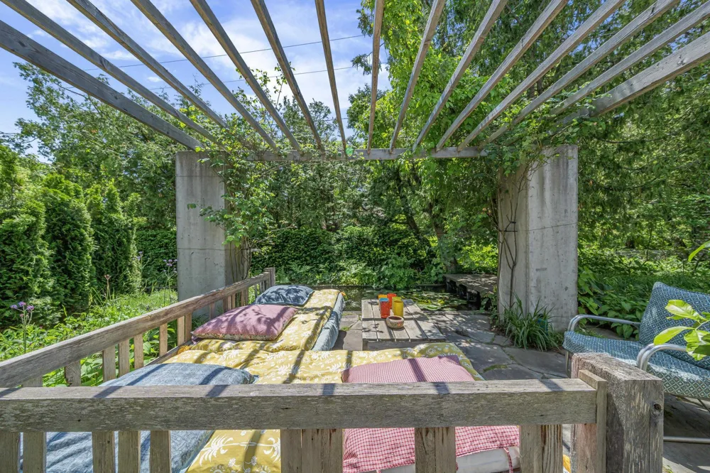 202 S Saint Joseph Leland Township, MI 49653