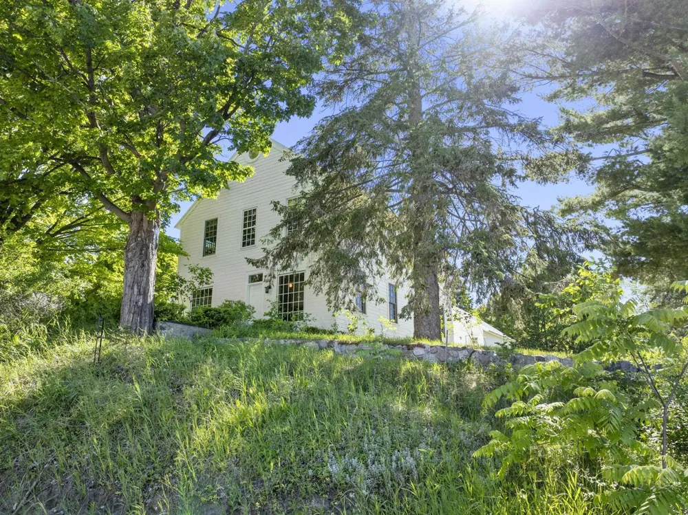 202 S Saint Joseph Leland Township, MI 49653