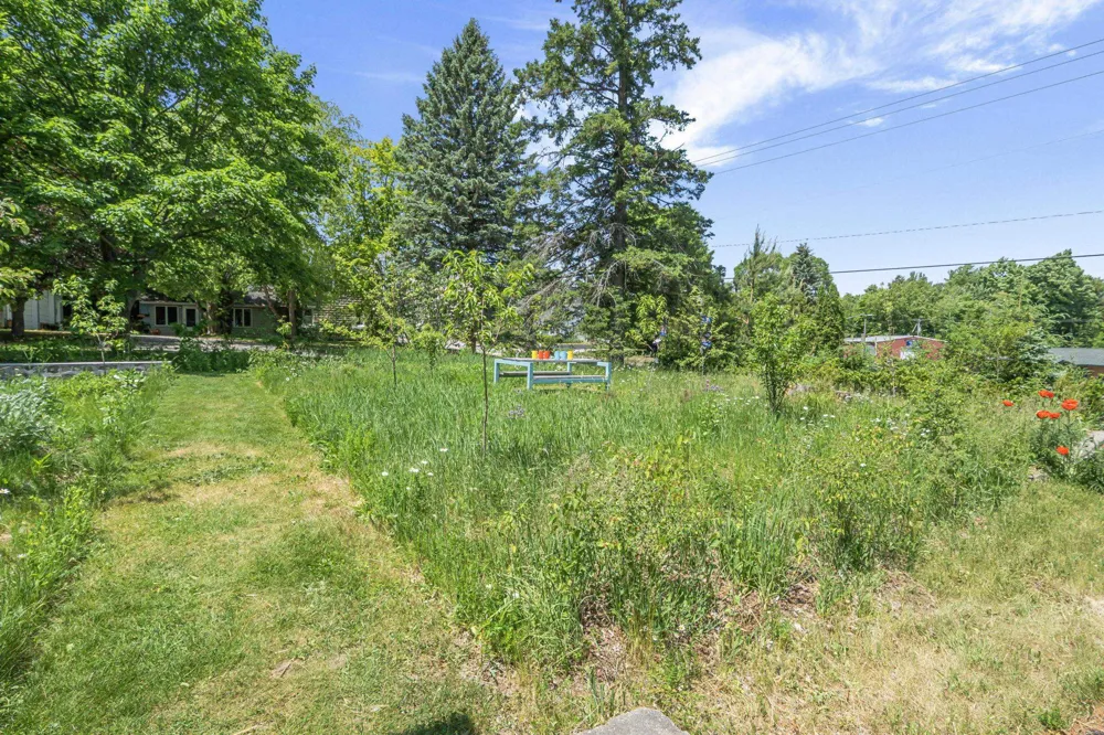 202 S Saint Joseph Leland Township, MI 49653