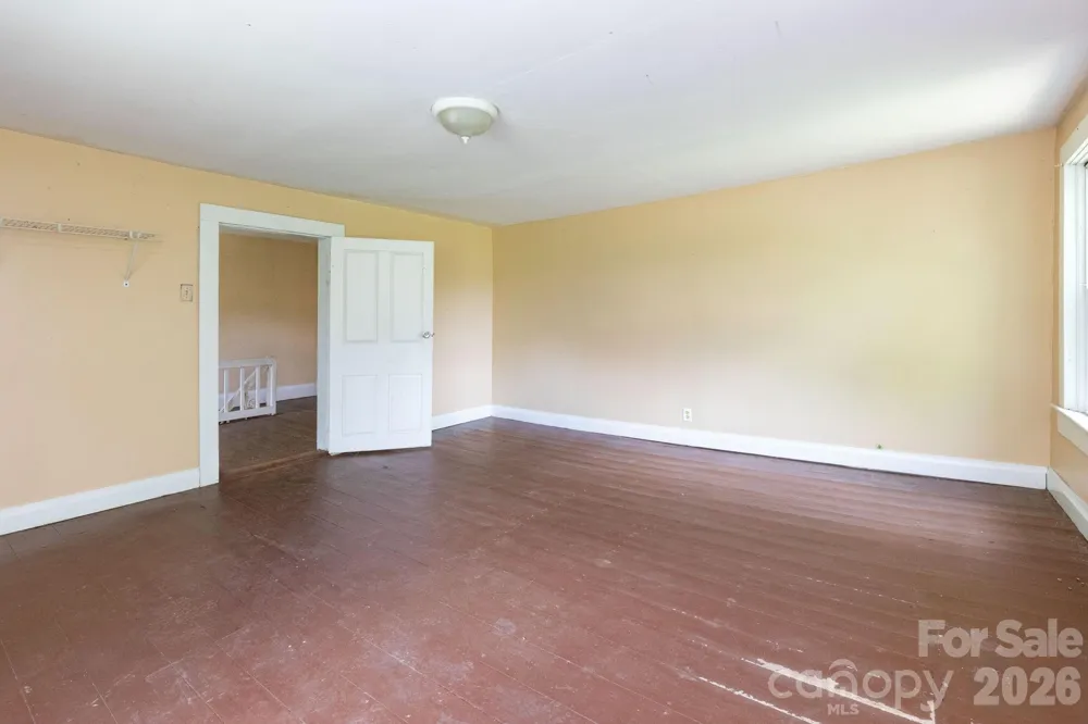 4085 Jacks Creek Road Burnsville, NC 28714