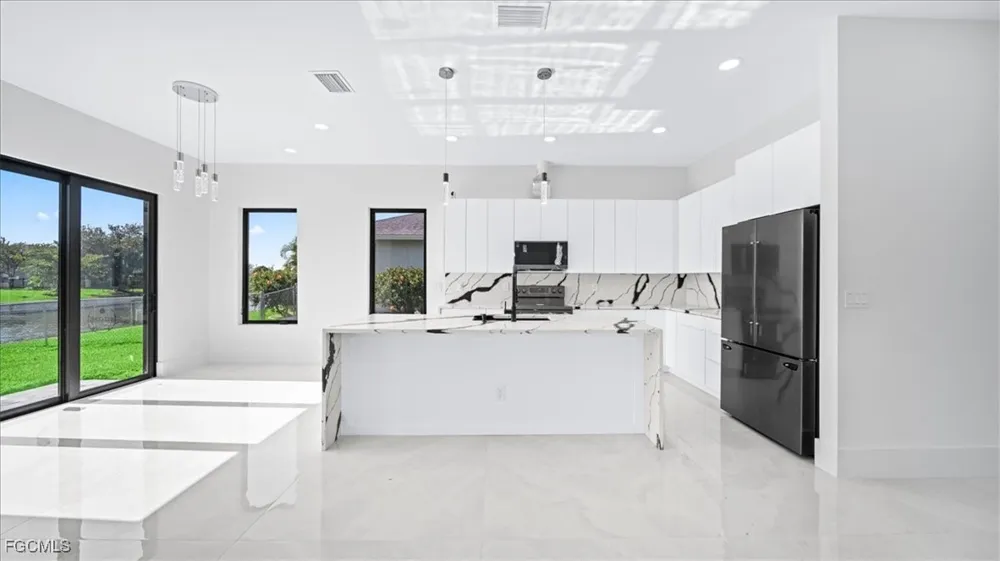 SE 4th Street Cape Coral, FL 33990