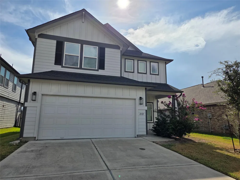 2323 Honey Heights Lane Fresno, TX 77545