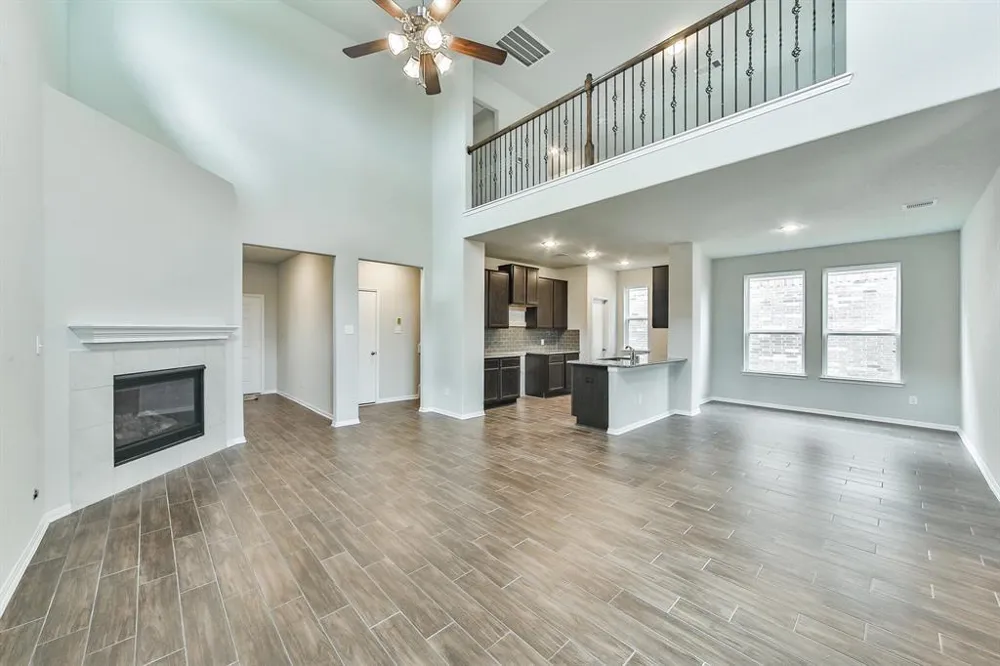 2323 Honey Heights Lane Fresno, TX 77545
