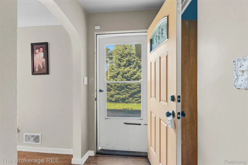 3290 Drexel Avenue Genesee Charter Township, MI 48506