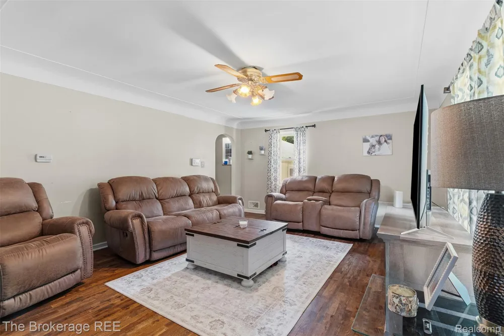 3290 Drexel Avenue Genesee Charter Township, MI 48506