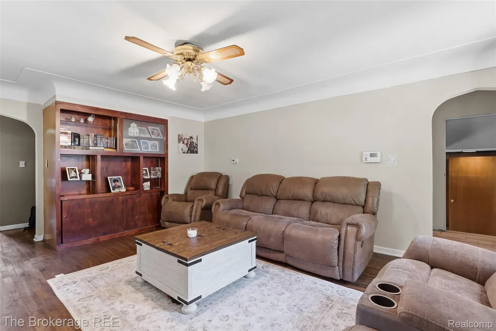 3290 Drexel Avenue Genesee Charter Township, MI 48506