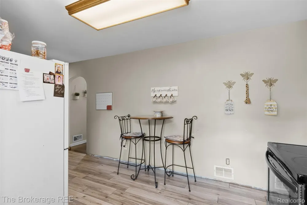 3290 Drexel Avenue Genesee Charter Township, MI 48506