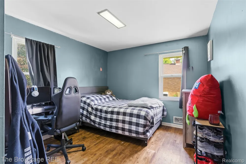 3290 Drexel Avenue Genesee Charter Township, MI 48506