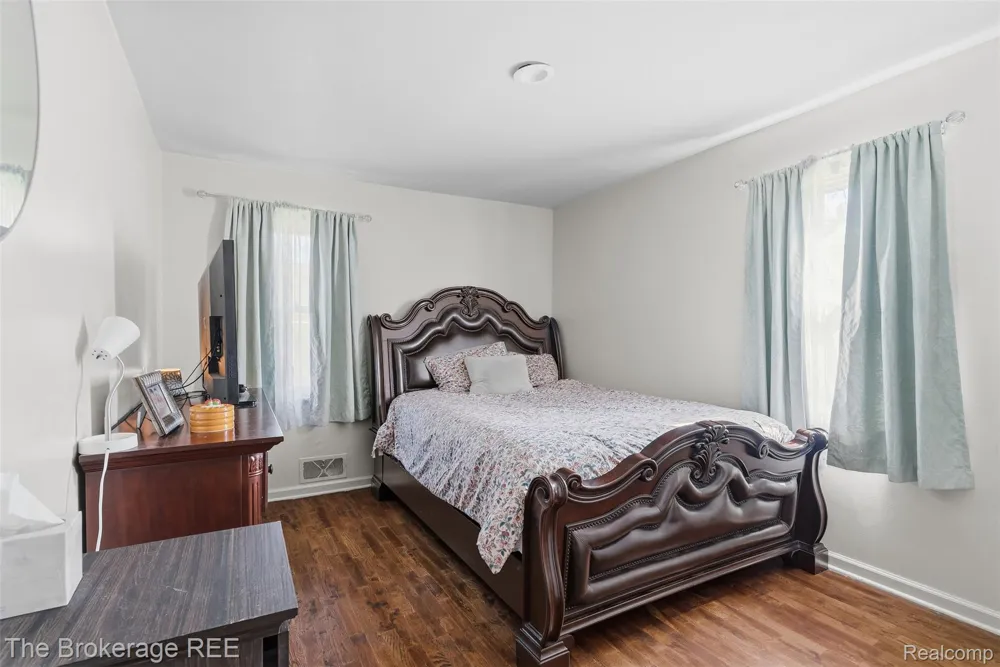 3290 Drexel Avenue Genesee Charter Township, MI 48506