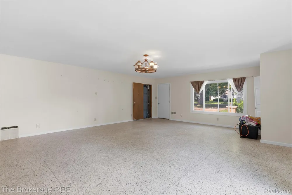 3290 Drexel Avenue Genesee Charter Township, MI 48506