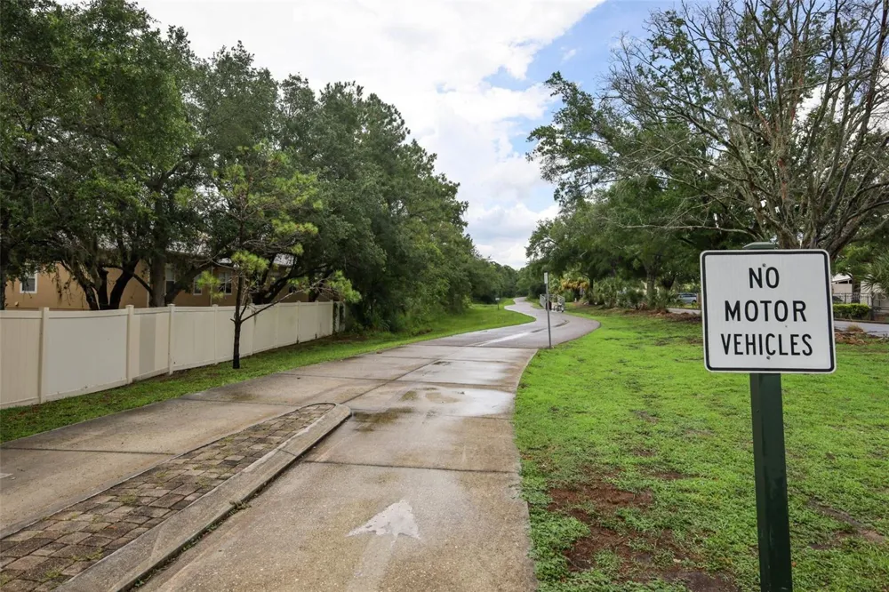 188 STERLING SPRINGS LANE Altamonte Springs, FL 32714