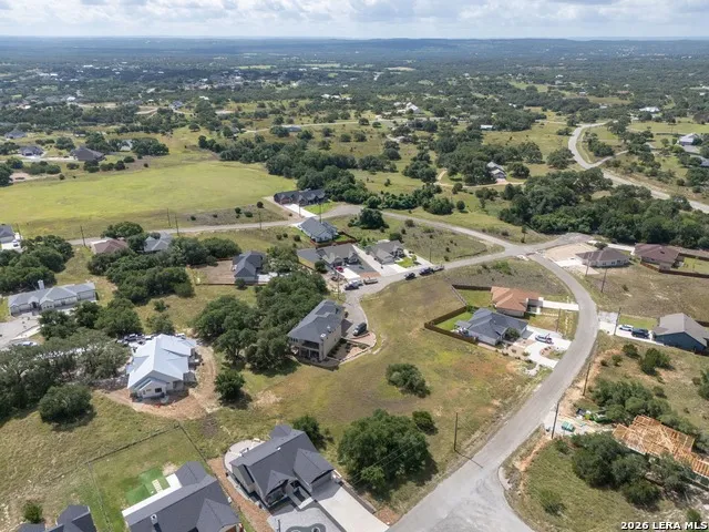 109 Peter Kleid Loop Blanco, TX 78606