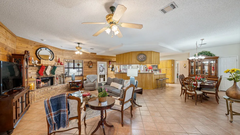 12525 County Road 4083 Scurry, TX 75158