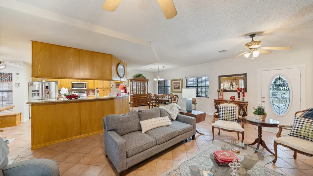 12525 County Road 4083 Scurry, TX 75158
