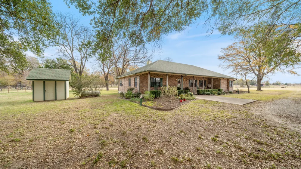 12525 County Road 4083 Scurry, TX 75158